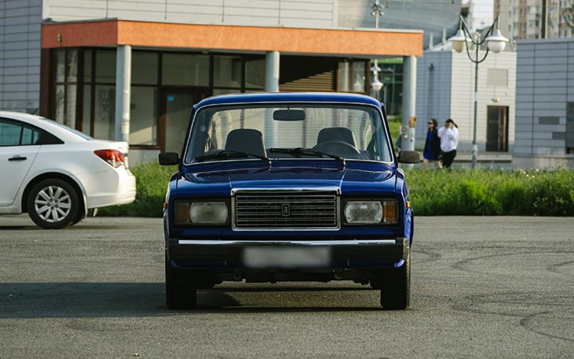 ваз-2107 синий спереди