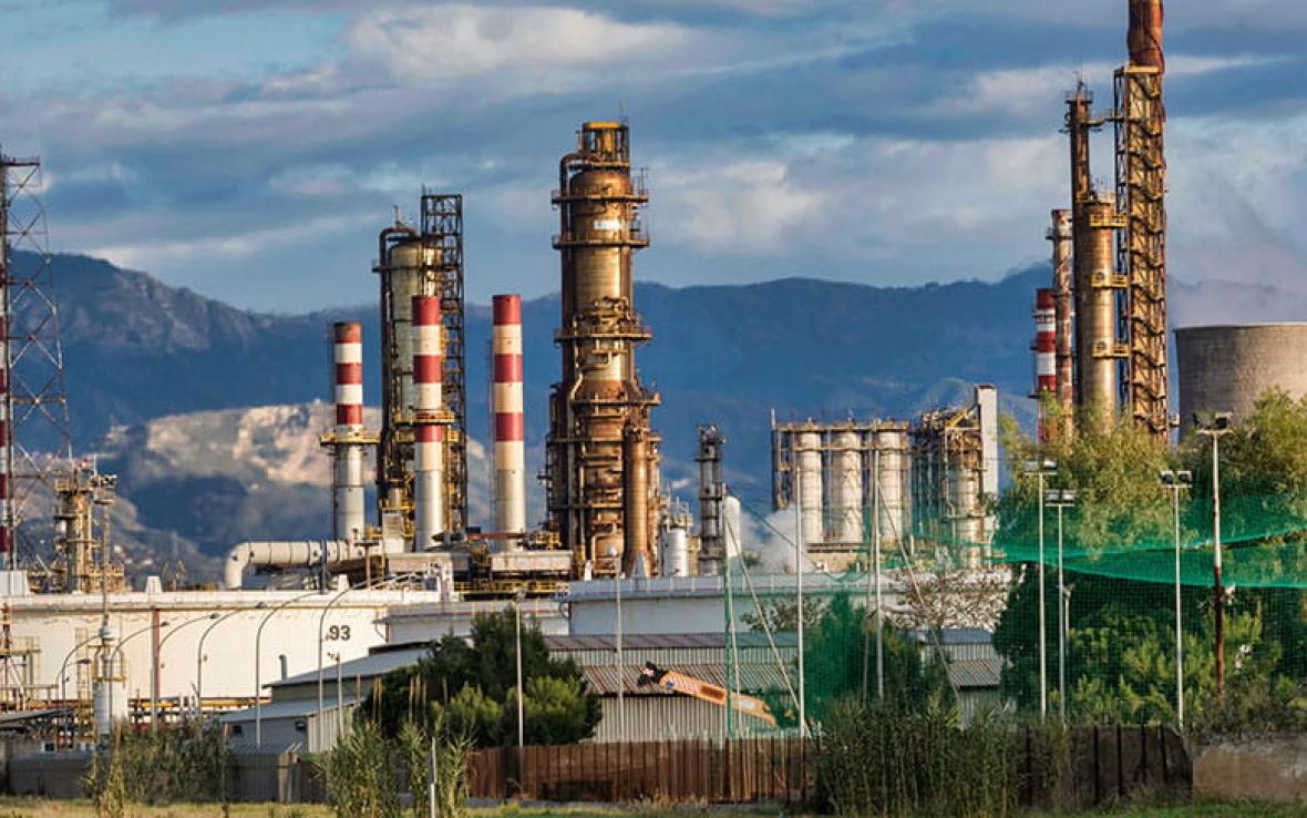 нефтеперерабатывающий завод