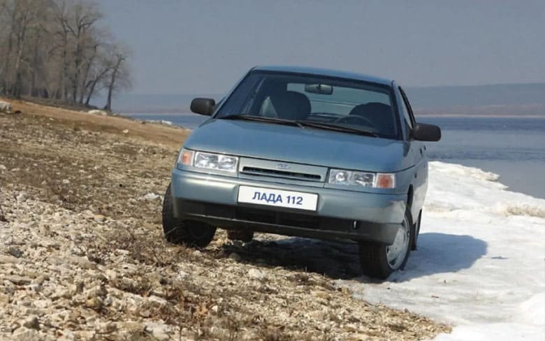 лада 2112 спереди
