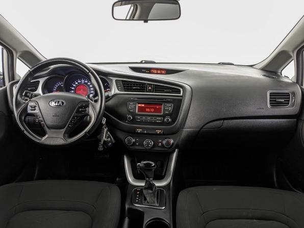 Kia Ceed II Рестайлинг с пробегом 2016 года, цена 1 400 000 рублей, 76045 км, хэтчбек, Автокод Объявления