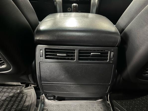 Toyota Land Cruiser 200 Series Рестайлинг 1 с пробегом 2013 года, цена 3 500 000 рублей, 252026 км, внедорожник, Автокод Объявления
