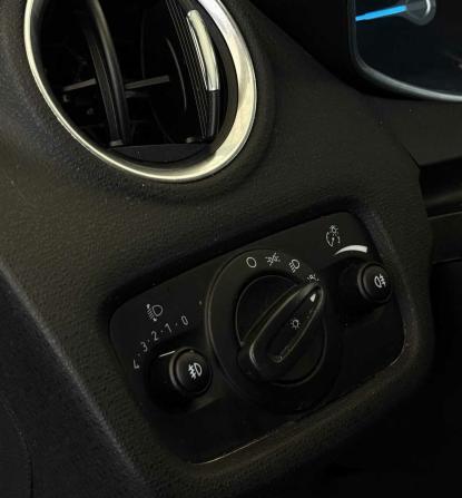 Ford Fiesta Mk6 Рестайлинг с пробегом 2015 года, цена 632 000 рублей, 209884 км, седан, Автокод Объявления