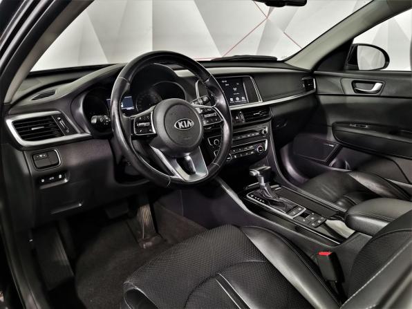 Kia Optima IV Рестайлинг с пробегом 2018 года, цена 1 595 950 рублей, 119271 км, седан, Автокод Объявления