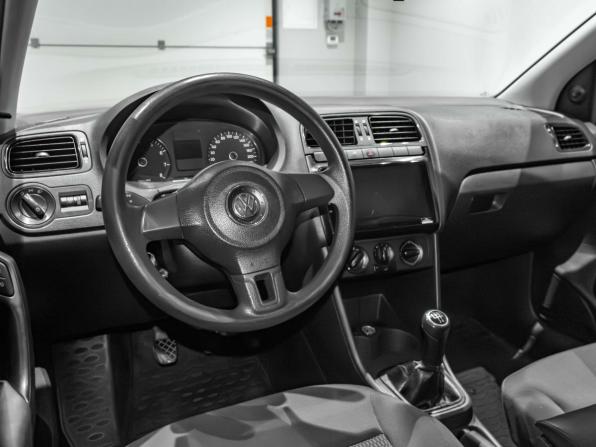 Volkswagen Polo V с пробегом 2012 года, цена 545 000 рублей, 195073 км, седан, Автокод Объявления