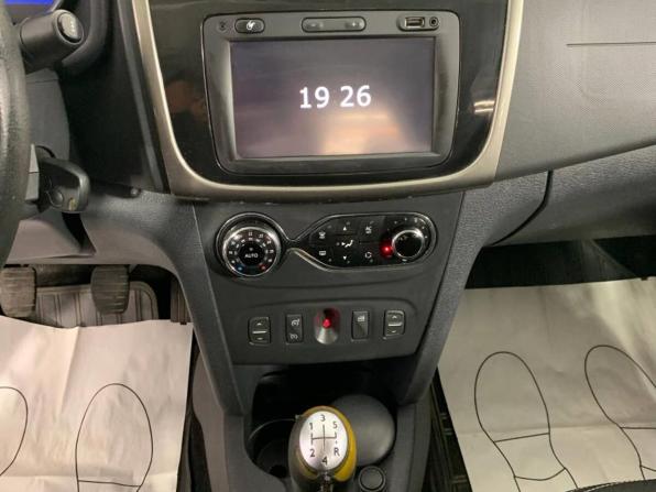 Renault Logan II с пробегом 2014 года, цена 632 000 рублей, 179389 км, седан, Автокод Объявления