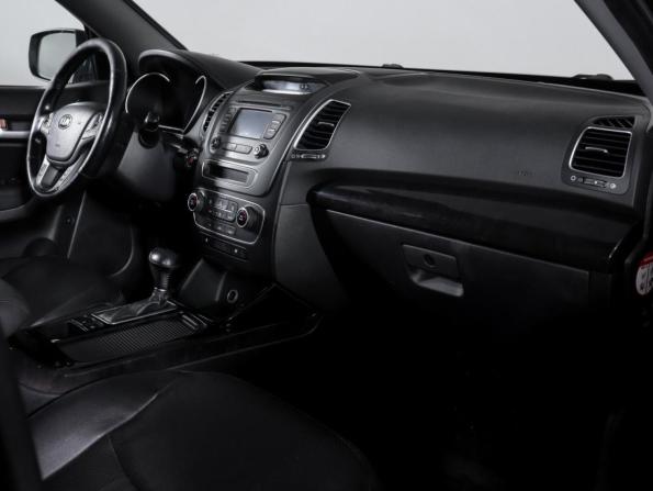 Kia Sorento II Рестайлинг с пробегом 2017 года, цена 1 999 000 рублей, 140076 км, внедорожник, Автокод Объявления