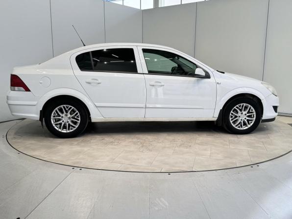 Opel Astra H Рестайлинг с пробегом 2008 года, цена 480 000 рублей, 265288 км, седан, Автокод Объявления
