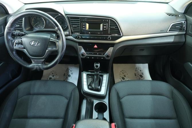 Hyundai Elantra VI (AD) с пробегом 2018 года, цена 1 719 000 рублей, 88000 км, седан, Автокод Объявления