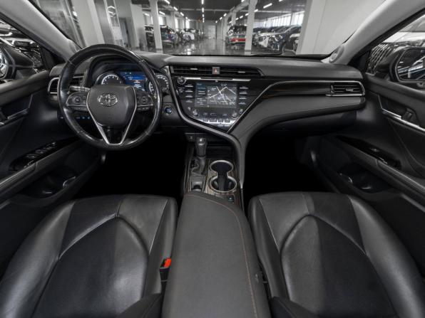 Toyota Camry VIII (XV70) с пробегом 2019 года, цена 2 300 000 рублей, 238246 км, седан, Автокод Объявления