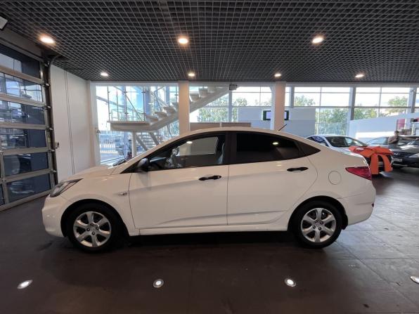 Hyundai Solaris I с пробегом 2013 года, цена 600 000 рублей, 217971 км, седан, Автокод Объявления