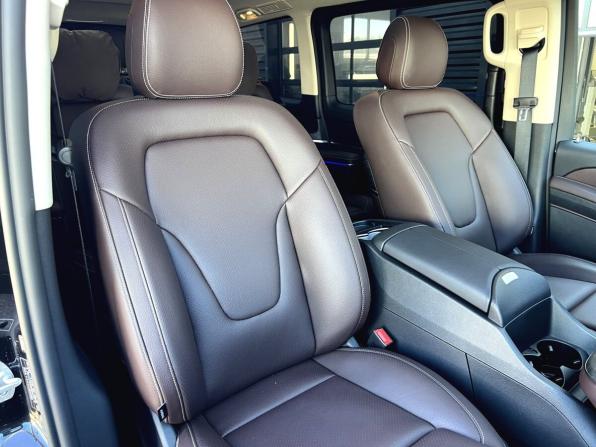 Mercedes-Benz V-Класс III (W447) Рестайлинг 2 с пробегом 2024 года, цена 13 600 000 рублей, 6436 км, минивэн, Автокод Объявления