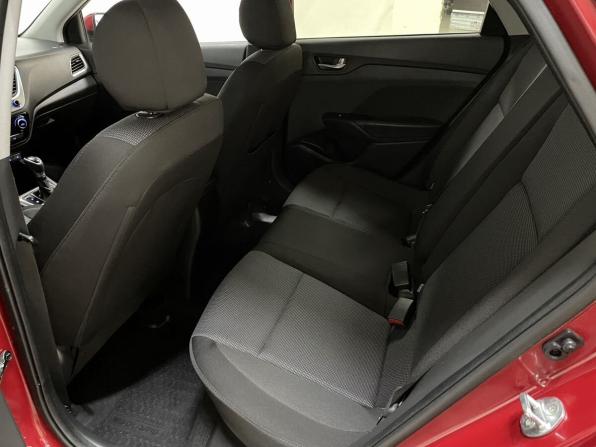 Hyundai Solaris II с пробегом 2018 года, цена 1 339 000 рублей, 96358 км, седан, Автокод Объявления
