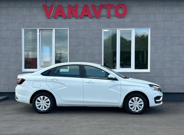 Lada (ВАЗ) Vesta I Рестайлинг (NG) с пробегом 2023 года, цена 1 270 000 рублей, 18000 км, седан, Автокод Объявления