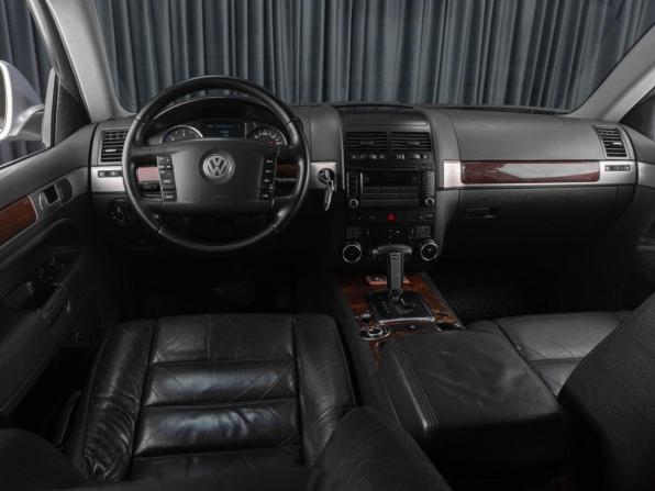 Volkswagen Touareg I Рестайлинг с пробегом 2008 года, цена 1 149 000 рублей, 270000 км, внедорожник, Автокод Объявления