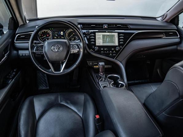 Toyota Camry VIII (XV70) с пробегом 2018 года, цена 3 190 000 рублей, 111987 км, седан, Автокод Объявления