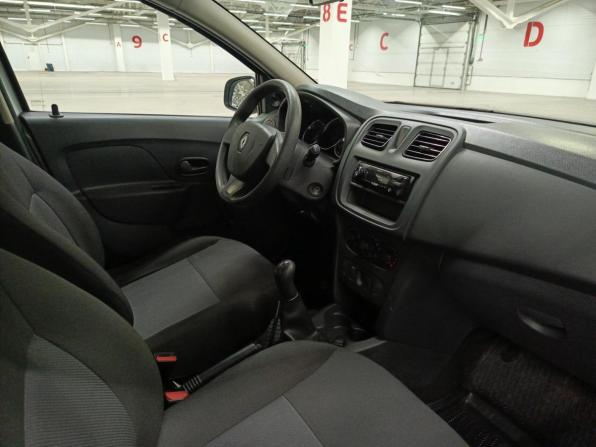 Renault Sandero II с пробегом 2018 года, цена 865 000 рублей, 72985 км, хэтчбек, Автокод Объявления