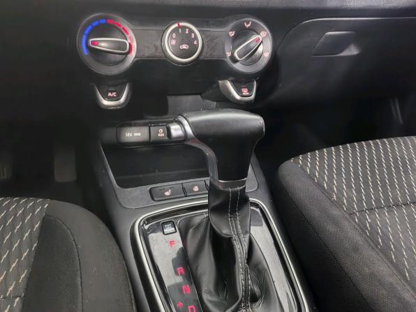 Kia Rio IV с пробегом 2018 года, цена 891 000 рублей, 154000 км, седан, Автокод Объявления