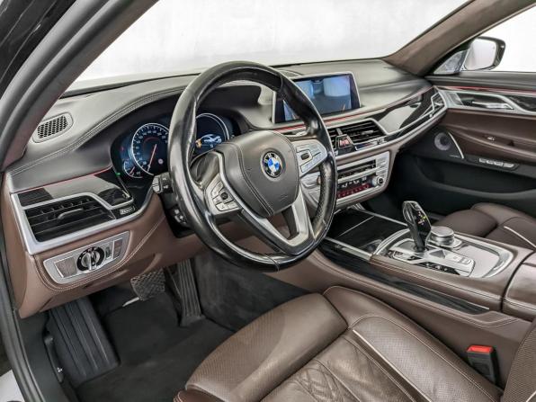 BMW 7 серии VI (G11/G12) с пробегом 2017 года, цена 3 720 000 рублей, 117899 км, седан, Автокод Объявления