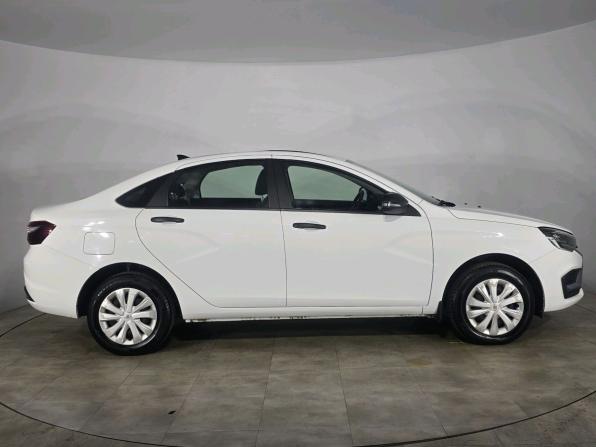 Lada (ВАЗ) Vesta I Рестайлинг (NG) с пробегом 2023 года, цена 1 230 000 рублей, 29800 км, седан, Автокод Объявления