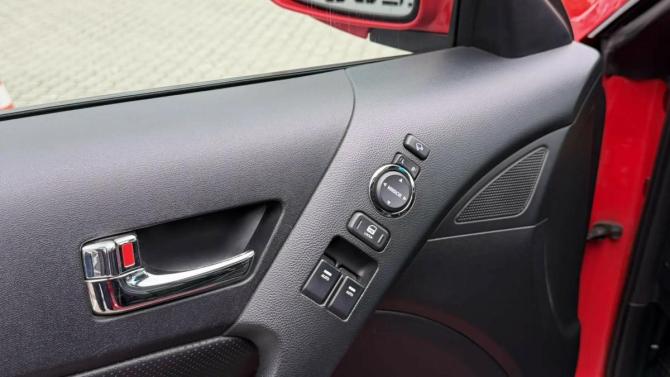 Hyundai Genesis Coupe I с пробегом 2010 года, цена 1 425 000 рублей, 126945 км, купе, Автокод Объявления