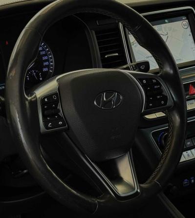 Hyundai Sonata VII (LF) Рестайлинг с пробегом 2019 года, цена 1 505 000 рублей, 261579 км, седан, Автокод Объявления
