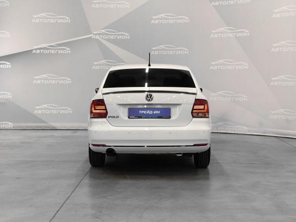 Volkswagen Polo V Рестайлинг с пробегом 2016 года, цена 1 050 000 рублей, 147000 км, седан, Автокод Объявления