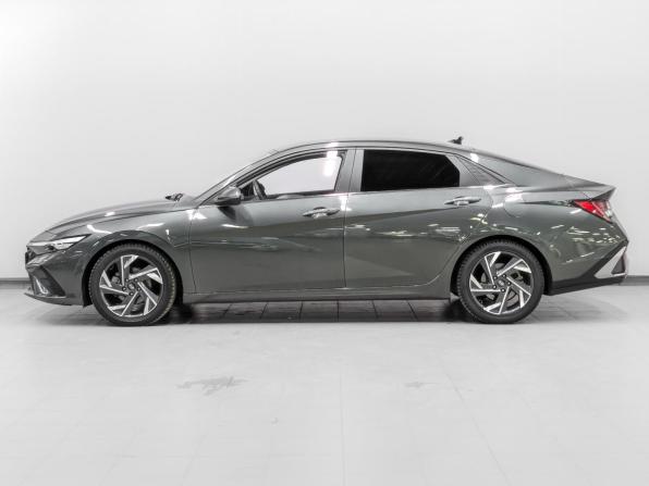 Hyundai Elantra VII (CN7) Рестайлинг с пробегом 2024 года, цена 2 220 000 рублей, 22800 км, седан, Автокод Объявления