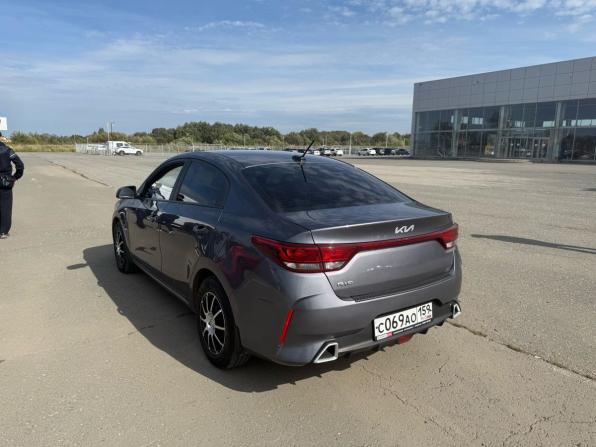 Kia Rio IV Рестайлинг с пробегом 2021 года, цена 1 425 000 рублей, 130000 км, седан, Автокод Объявления