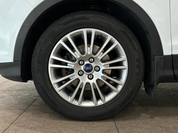 Ford Kuga II с пробегом 2015 года, цена 1 049 000 рублей, 244680 км, внедорожник, Автокод Объявления