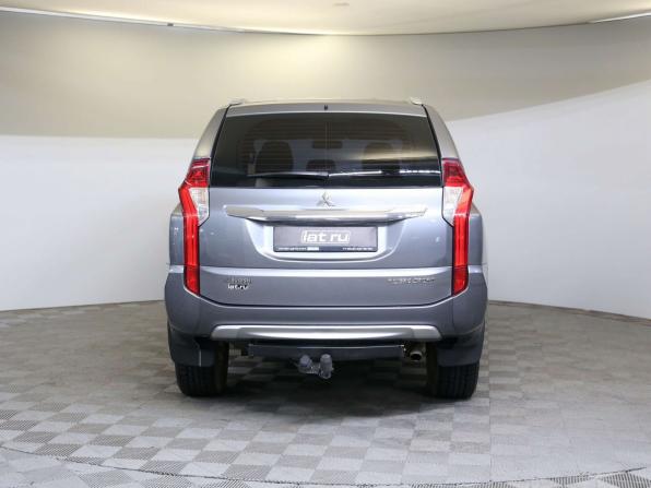 Mitsubishi Pajero Sport III с пробегом 2018 года, цена 2 750 000 рублей, 75000 км, внедорожник, Автокод Объявления