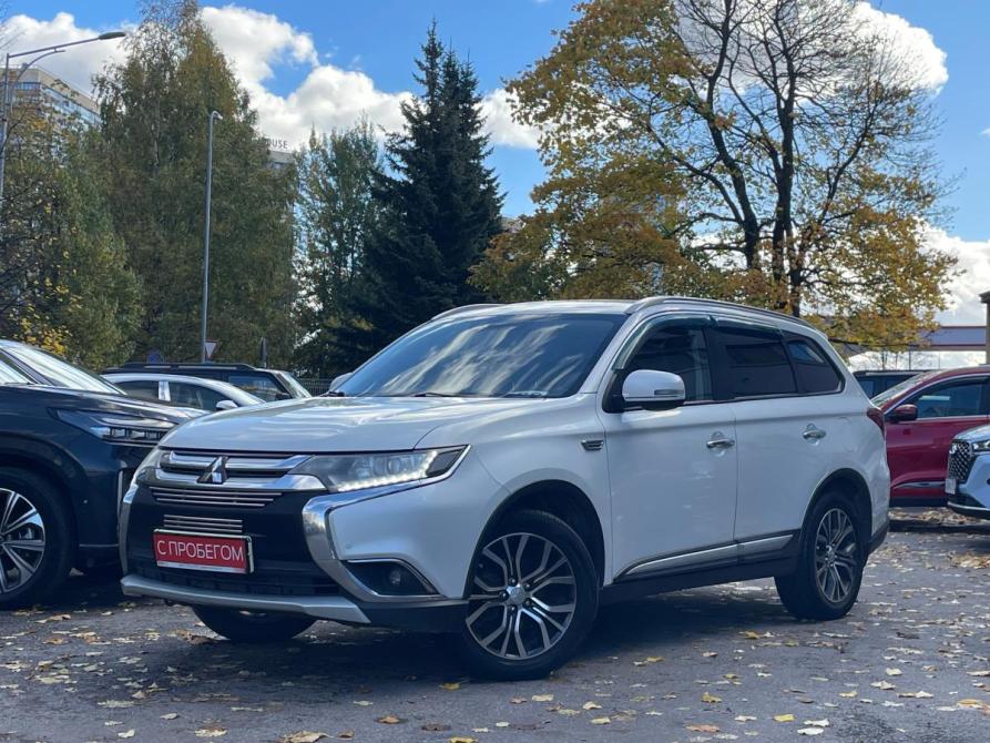 Mitsubishi Outlander III Рестайлинг 2 Санкт-Петербург  - изображение 2