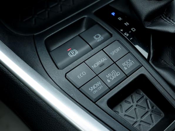 Toyota RAV4 V (XA50) с пробегом 2021 года, цена 3 099 000 рублей, 167446 км, внедорожник, Автокод Объявления