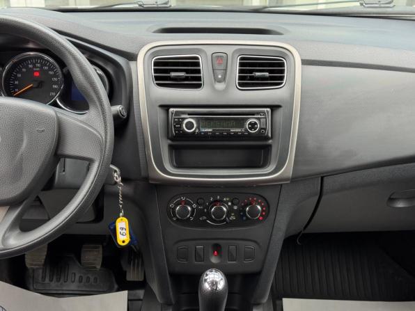 Renault Logan II с пробегом 2016 года, цена 655 000 рублей, 125323 км, седан, Автокод Объявления
