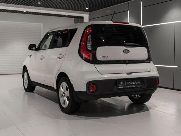 Kia Soul II Рестайлинг с пробегом 2017 года, цена 1 430 000 рублей, 89639 км, хэтчбек, Автокод Объявления