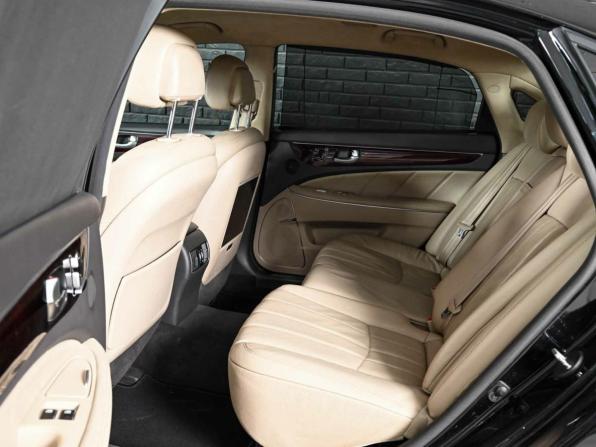 Hyundai Equus II с пробегом 2011 года, цена 1 650 000 рублей, 175092 км, седан, Автокод Объявления