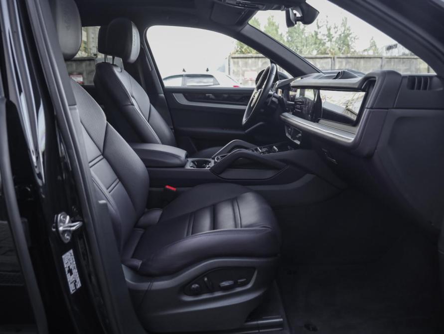 Porsche Cayenne III Рестайлинг Санкт-Петербург  - изображение 31