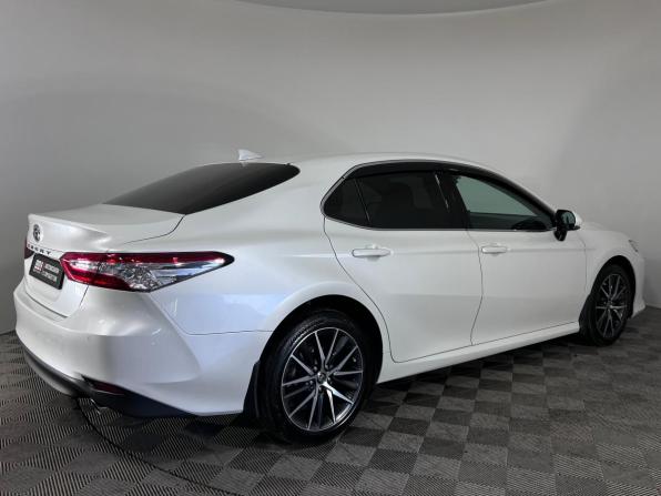 Toyota Camry VIII (XV70) Рестайлинг с пробегом 2021 года, цена 3 350 000 рублей, 55614 км, седан, Автокод Объявления