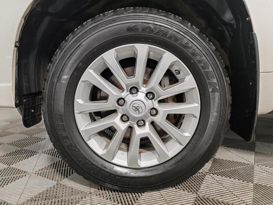 Toyota Land Cruiser Prado 150 Series Рестайлинг 1 Москва  - изображение 18