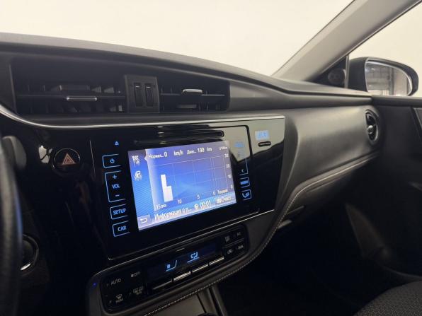 Toyota Corolla XI (E160 E170 E180) Рестайлинг 1 с пробегом 2017 года, цена 1 770 000 рублей, 78000 км, седан, Автокод Объявления