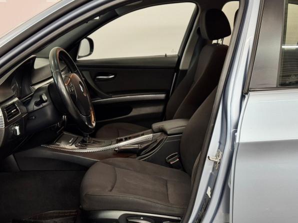 BMW 3 серии V (E90/E91/E92/E93) Рестайлинг с пробегом 2009 года, цена 950 000 рублей, 255815 км, седан, Автокод Объявления