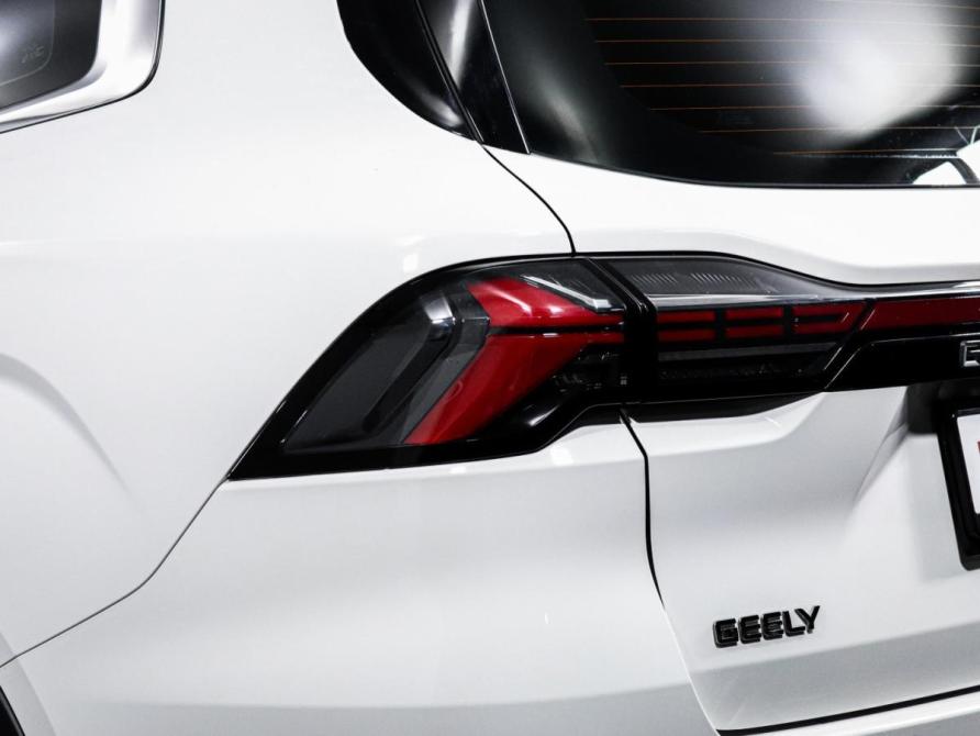 Geely Okavango I Рестайлинг Москва  - изображение 17