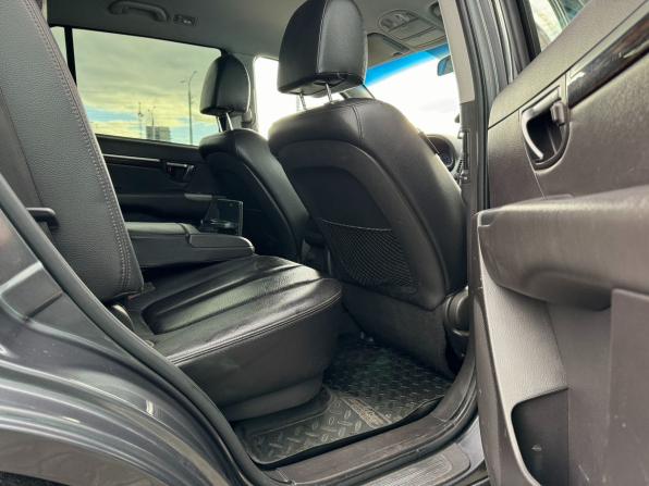 Hyundai Santa Fe II Рестайлинг с пробегом 2010 года, цена 1 000 000 рублей, 221059 км, внедорожник, Автокод Объявления
