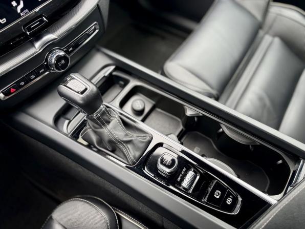 Volvo XC60 II с пробегом 2019 года, цена 3 675 000 рублей, 88500 км, внедорожник, Автокод Объявления