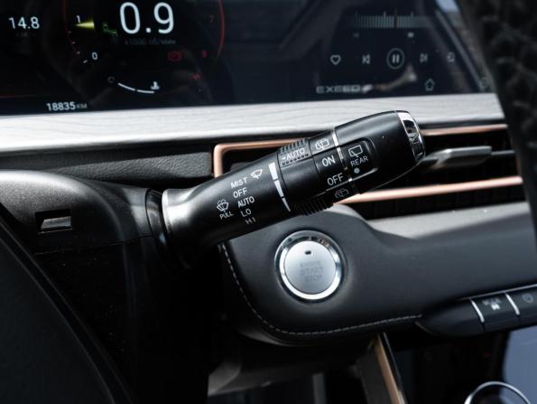Exeed LX I Рестайлинг с пробегом 2022 года, цена 1 995 000 рублей, 18835 км, внедорожник, Автокод Объявления