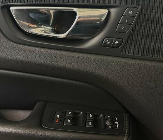 Volvo XC60 II с пробегом 2017 года, цена 3 250 000 рублей, 165896 км, внедорожник, Автокод Объявления