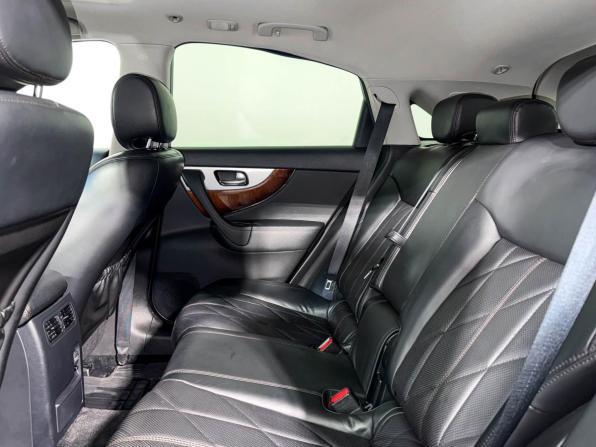 Infiniti QX70 с пробегом 2016 года, цена 2 159 000 рублей, 107225 км, внедорожник, Автокод Объявления