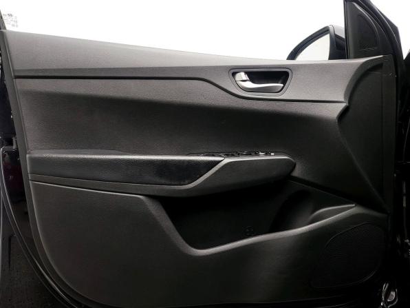 Hyundai Solaris II Рестайлинг с пробегом 2021 года, цена 1 406 000 рублей, 66294 км, седан, Автокод Объявления