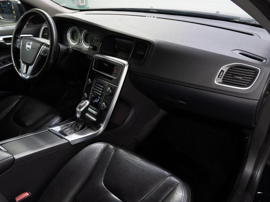 Volvo S60 II Тюмень  - изображение 15
