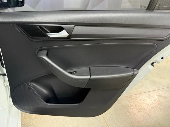 Volkswagen Polo VI с пробегом 2020 года, цена 1 180 000 рублей, 73350 км, лифтбек, Автокод Объявления