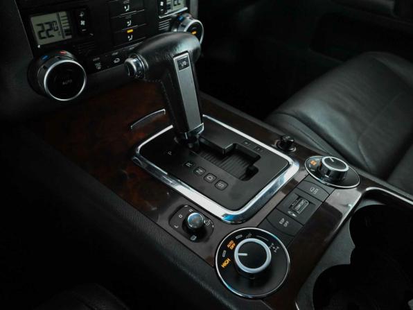 Volkswagen Touareg I Рестайлинг с пробегом 2008 года, цена 1 250 000 рублей, 260855 км, внедорожник, Автокод Объявления